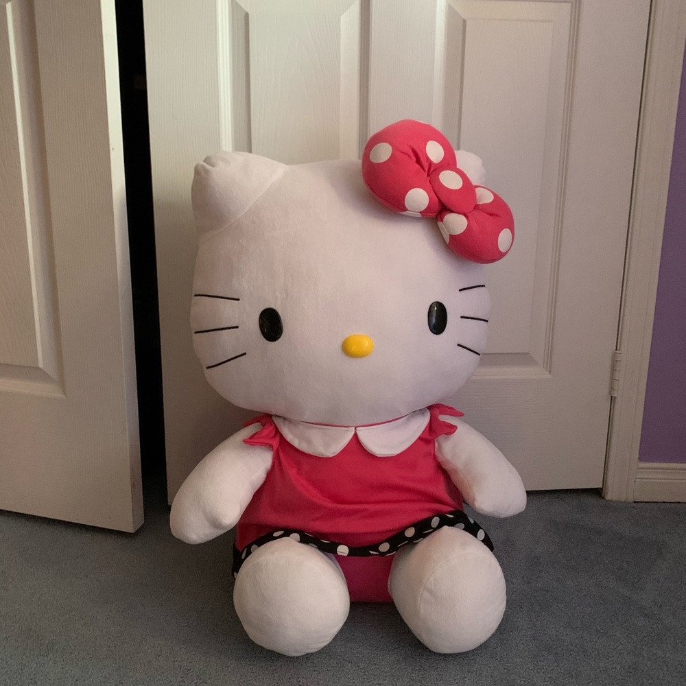 Jumbo Hello Kitty Plushie